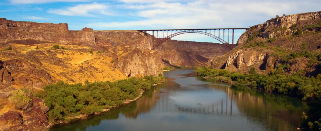 Why Twin Falls Homeowners & Builders Choose Canyon Exteriors for Siding, Windows, and Exterior Materials